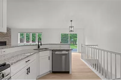710 Erie Road, Eastlake, OH 44095 - Photo 18