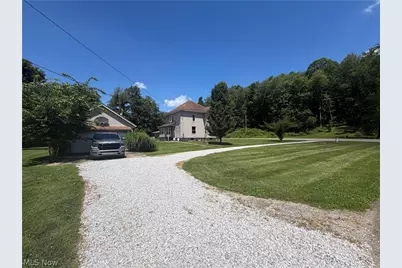 24611 Cr.24, Coshocton, OH 43812 - Photo 2