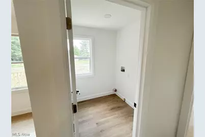 3654 Rolling Ridge Road NE, Canton, OH 44721 - Photo 8