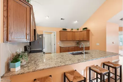 625 Crossings Circle, Tallmadge, OH 44278 - Photo 10