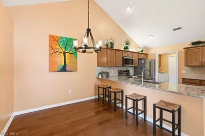 625 Crossings Circle, Tallmadge, OH 44278 - Photo 8