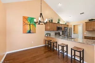625 Crossings Cir, Tallmadge, OH 44278 - Photo 8