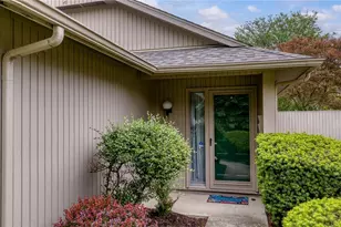 12747 Olympus Way, Strongsville, OH 44149 - Photo 2