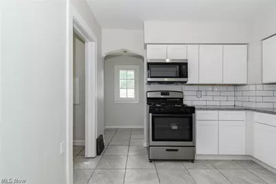18119 Lake Shore Boulevard, Loveland, OH 44119 - Photo 20