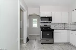 18119 Lakeshore Blvd, Loveland, OH 44119 - Photo 20