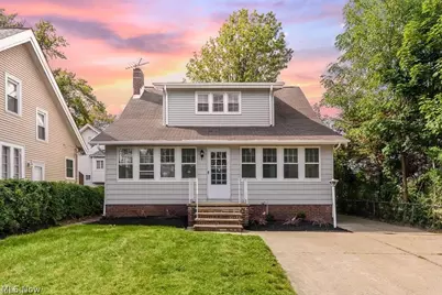 18119 Lake Shore Boulevard, Loveland, OH 44119 - Photo 1
