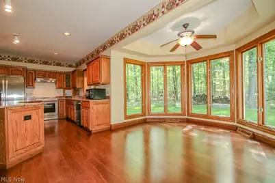 9323 Regency Woods Drive, Kirtland, OH 44094 - Photo 12