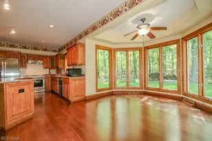 9323 Regency Woods Dr, Kirtland, OH 44094 - Photo 12