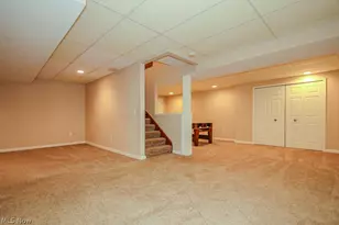 9323 Regency Woods Dr, Kirtland, OH 44094 - Photo 44