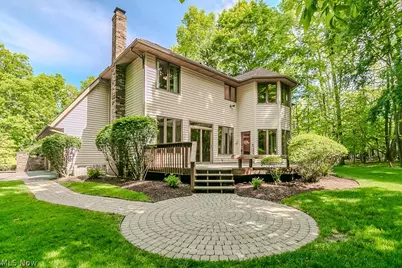 9323 Regency Woods Drive, Kirtland, OH 44094 - Photo 6