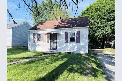 978 Kelly Avenue, Akron, OH 44306 - Photo 1