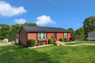 3720 Dona Dr, Zanesville, OH 43701 - Photo 2