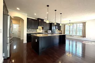 3111 Fairview Dr, Avon, OH 44011 - Photo 4