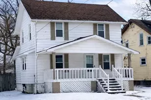 1877 16th St SW, Akron, OH 44314 - Photo 2