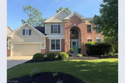 19465 Blue Spruce Drive, Strongsville, OH 44149 - Photo 2