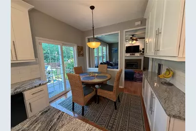 19465 Blue Spruce Drive, Strongsville, OH 44149 - Photo 8
