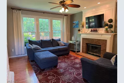 19465 Blue Spruce Drive, Strongsville, OH 44149 - Photo 6