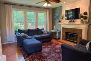 19465 Blue Spruce Dr, Strongsville, OH 44149 - Photo 6