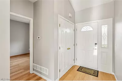 640 Southbay Drive, Wadsworth, OH 44281 - Photo 2
