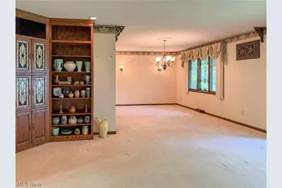 3516 Meadowbrook Drive, Lorain, OH 44053 - Photo 4