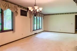 3516 Meadowbrook Dr, Lorain, OH 44053 - Photo 10