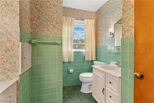3130 Halsey Dr NE, Warren, OH 44483 - Photo 10