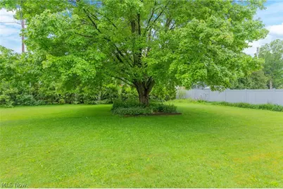 3130 Halsey Drive NE, Warren, OH 44483 - Photo 38