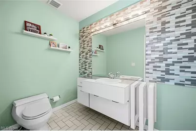 1376 Bobby Lane #32, Westlake, OH 44145 - Photo 16