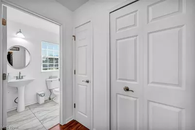 33275 Ambleside Drive, Avon Lake, OH 44012 - Photo 14