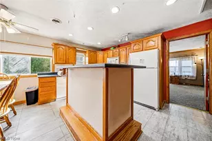 1050 Lake Rd, Conneaut, OH 44030 - Photo 14