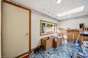 1050 Lake Rd, Conneaut, OH 44030 - Photo 22