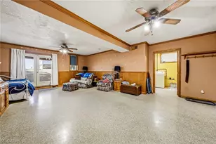 1050 Lake Rd, Conneaut, OH 44030 - Photo 28