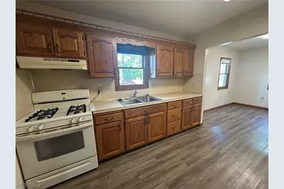 422 N Center Street, LaGrange, OH 44050 - Photo 8