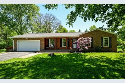 614 N Hidden Valley Road, Cuyahoga Falls, OH 44223 - Photo 1