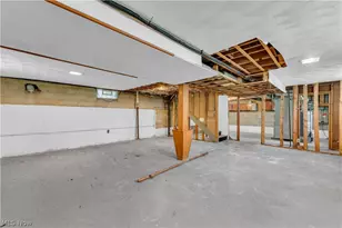 16605 Glenpark Ave, Loveland, OH 44128 - Photo 18
