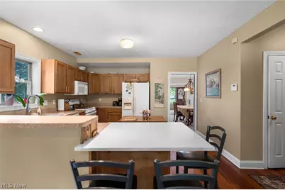 6560 Barton Road, North Olmsted, OH 44070 - Photo 14
