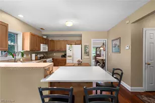 6560 Barton Rd, North Olmsted, OH 44070 - Photo 14
