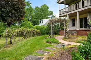 6560 Barton Rd, North Olmsted, OH 44070 - Photo 46