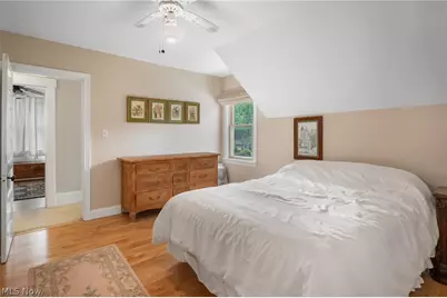6560 Barton Road, North Olmsted, OH 44070 - Photo 34