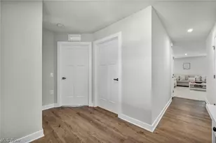 141 W Spring Dr, Elyria, OH 44035 - Photo 20