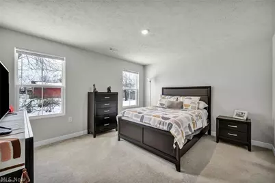 141 W Spring Drive, Elyria, OH 44035 - Photo 16
