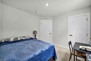 141 W Spring Dr, Elyria, OH 44035 - Photo 20