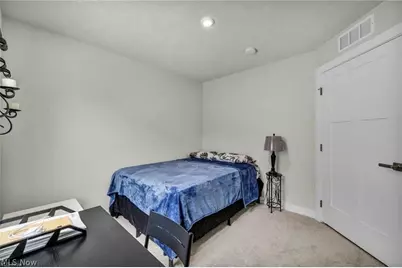 141 W Spring Drive, Elyria, OH 44035 - Photo 22