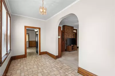 415 Whitely Street, Bridgeport, OH 43912 - Photo 6