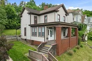 415 Whitely St, Bridgeport, OH 43912 - Photo 2
