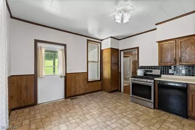 415 Whitely Street, Bridgeport, OH 43912 - Photo 12