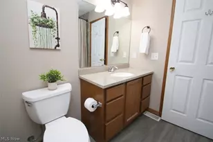37575 Ocean Reef, Willoughby, OH 44094 - Photo 20