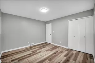 5597 Kenton Ave, Maple Heights, OH 44137 - Photo 18