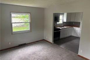 2265 S Hawkins Ave, Akron, OH 44314 - Photo 12