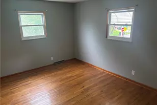 2265 S Hawkins Ave, Akron, OH 44314 - Photo 16